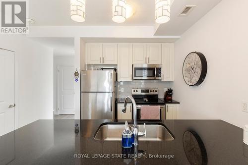 521 - 101 Shoreview Place, Hamilton (Stoney Creek), ON - Indoor Photo Showing Kitchen With Double Sink