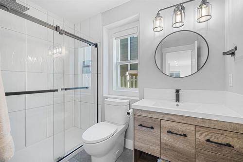 447 Quilchena Drive, Kelowna, BC - Indoor Photo Showing Bathroom