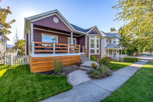 447 Quilchena Drive, Kelowna, BC - Outdoor With Deck Patio Veranda With Facade