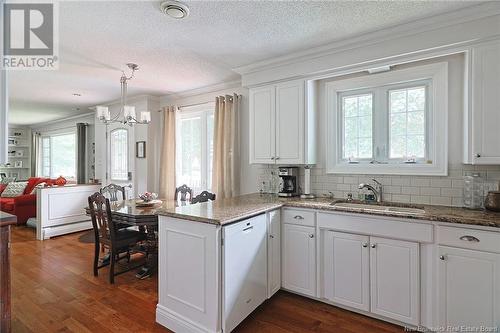 116 Melvin Street, Fredericton, NB - Indoor Photo Showing Kitchen