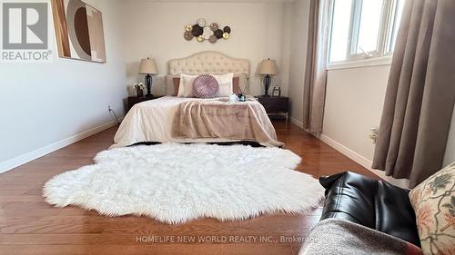 65 Fort Dearborn Drive, Toronto (L'Amoreaux), ON - Indoor Photo Showing Bedroom