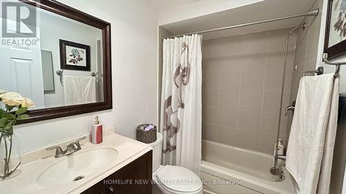 65 Fort Dearborn Drive, Toronto, ON - Indoor Photo Showing Bathroom