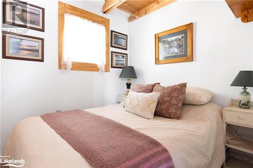 Bunkie - 1305 Bellwood Acres Road, Lake Of Bays, ON - Indoor Photo Showing Bedroom