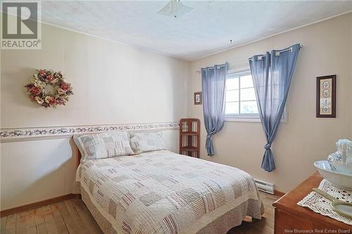 572 Maclaren Avenue, Fredericton, NB - Indoor Photo Showing Bedroom