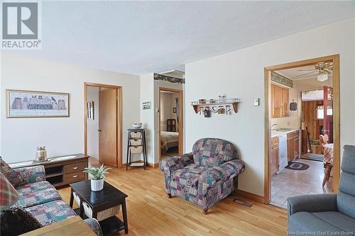 572 Maclaren Avenue, Fredericton, NB - Indoor Photo Showing Living Room