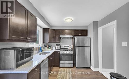 37 Stather Crescent, Markham, ON - Indoor Photo Showing Kitchen