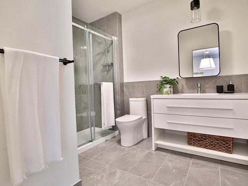 Bathroom - 120-2000 Rue Benoit, Saint-Bruno-De-Montarville, QC 