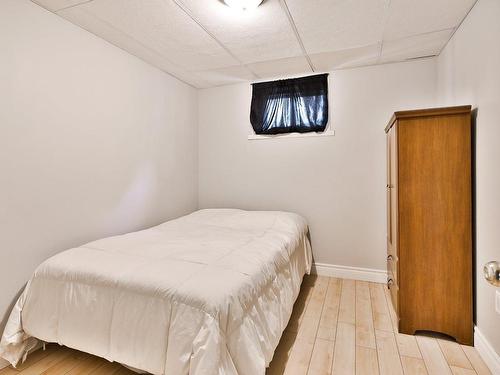 Bedroom - 15 Place Charles-Bruneau, Saint-Rémi, QC - Indoor Photo Showing Bedroom