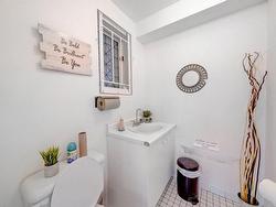 Powder room - 