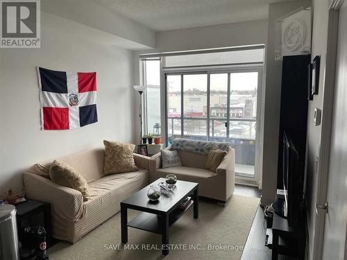 220 - 7 Kenaston Gardens, Toronto (Bayview Village), ON - Indoor Photo Showing Living Room