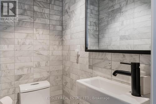 25 Clark Street, Toronto (South Riverdale), ON - Indoor Photo Showing Bathroom