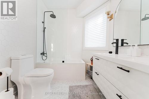 25 Clark Street, Toronto (South Riverdale), ON - Indoor Photo Showing Bathroom