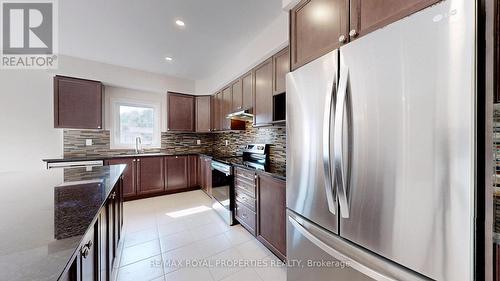 3191 Searidge Street, Severn, ON - Indoor Photo Showing Kitchen With Upgraded Kitchen