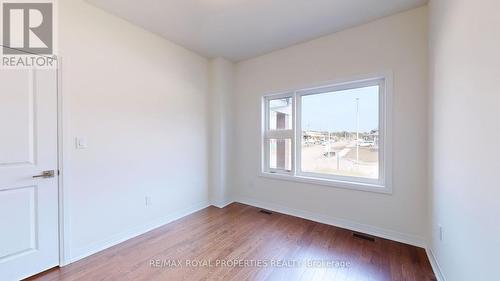 3191 Searidge Street, Severn, ON - Indoor Photo Showing Other Room