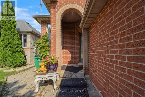 85 Springview Drive, Brampton, ON - Outdoor With Exterior