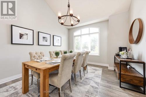 4100 Stonebridge Crescent, Burlington, ON - Indoor Photo Showing Dining Room