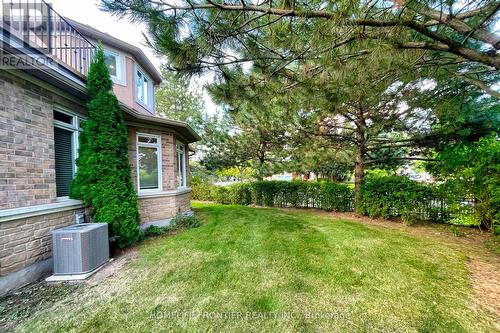 4100 Stonebridge Crescent, Burlington (Rose), ON - Outdoor