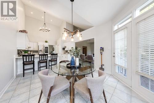 4100 Stonebridge Crescent, Burlington, ON - Indoor Photo Showing Dining Room