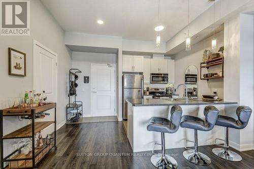 420 - 5020 Corporate Drive, Burlington (Uptown), ON - Indoor Photo Showing Kitchen With Upgraded Kitchen