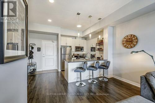 420 - 5020 Corporate Drive, Burlington, ON - Indoor Photo Showing Kitchen