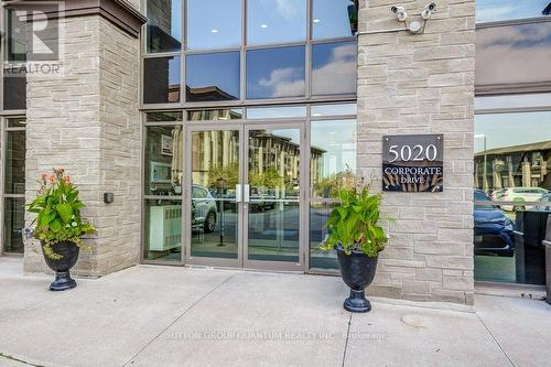 420 - 5020 Corporate Drive, Burlington, ON - Outdoor