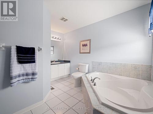 21 Sandyside Crescent, Brampton (Fletcher'S Meadow), ON - Indoor Photo Showing Bathroom