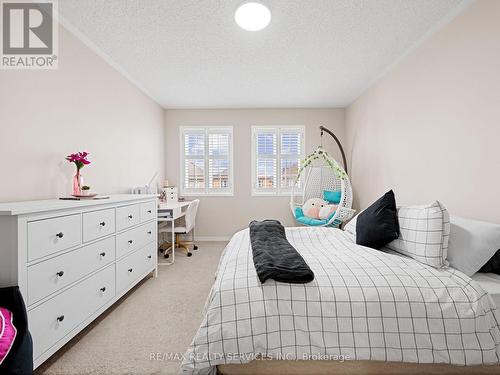 21 Sandyside Crescent, Brampton (Fletcher'S Meadow), ON - Indoor Photo Showing Bedroom