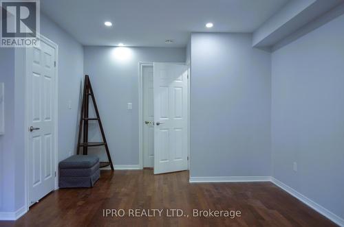 Main/Up - 319 Aspendale Crescent, Mississauga (Meadowvale Village), ON - Indoor Photo Showing Other Room