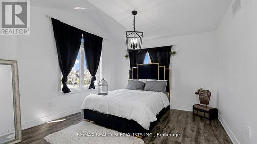 2 Rampart Drive, Brampton (Bram East), ON - Indoor Photo Showing Bedroom