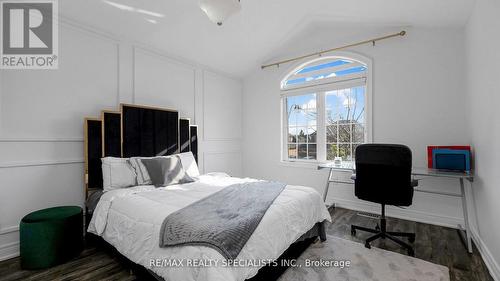 2 Rampart Drive, Brampton (Bram East), ON - Indoor Photo Showing Bedroom