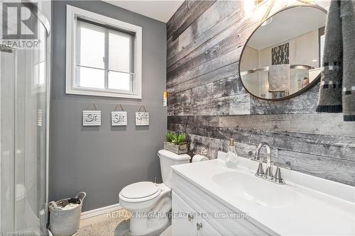 5991 Andrea Drive, Niagara Falls, ON - Indoor Photo Showing Bathroom