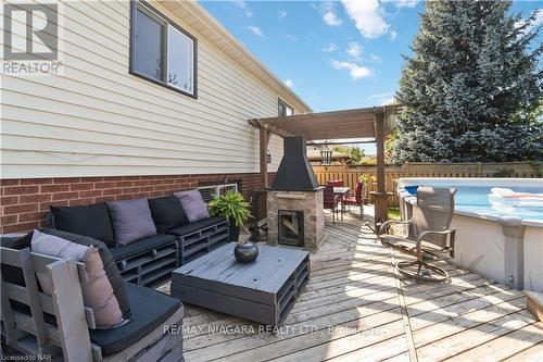 5991 Andrea Drive, Niagara Falls, ON - Outdoor With Above Ground Pool With Deck Patio Veranda With Exterior