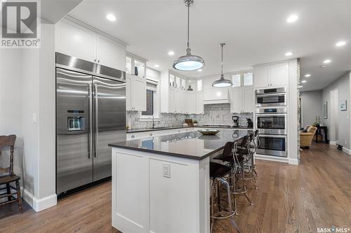 711 8Th Avenue N, Saskatoon, SK - Indoor Photo Showing Kitchen With Upgraded Kitchen