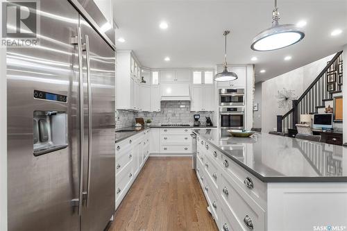 711 8Th Avenue N, Saskatoon, SK - Indoor Photo Showing Kitchen With Upgraded Kitchen