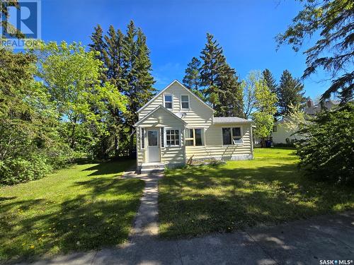 606 4Th Street, Kipling, SK - Outdoor