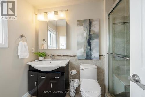 27 Dorvis Drive, Whitby (Blue Grass Meadows), ON - Indoor Photo Showing Bathroom