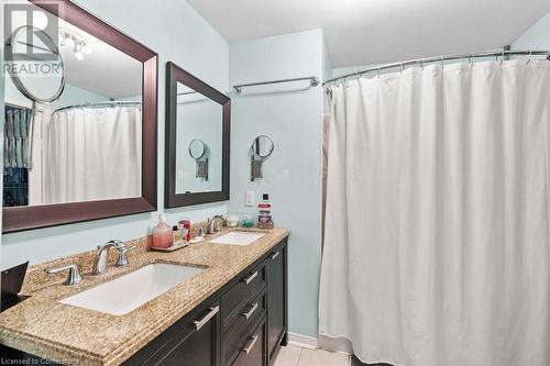 1258 6 Highway N, Hamilton, ON - Indoor Photo Showing Bathroom