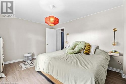 1258 6 Highway N, Hamilton, ON - Indoor Photo Showing Bedroom