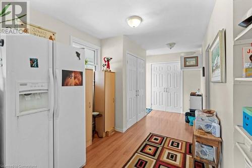 1258 6 Highway N, Hamilton, ON - Indoor Photo Showing Other Room