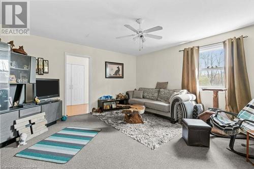 1258 6 Highway N, Hamilton, ON - Indoor Photo Showing Living Room