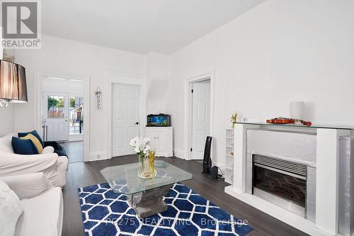 789 Little Hill Street, London, ON - Indoor Photo Showing Living Room With Fireplace