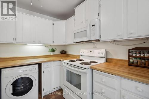 116 - 300 Everglade Crescent, London, ON - Indoor Photo Showing Laundry Room