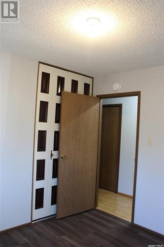 242 Cedar Avenue N, Eastend, SK - Indoor Photo Showing Other Room