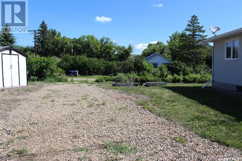 242 Cedar Avenue N, Eastend, SK - Outdoor