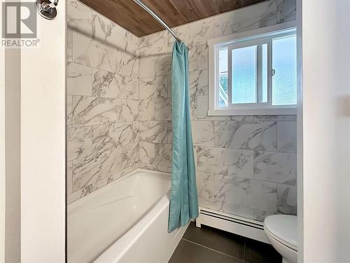 221 Fenchurch Avenue, Princeton, BC - Indoor Photo Showing Bathroom