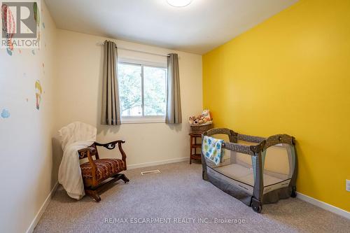 498 Sparling Crescent, Burlington, ON - Indoor Photo Showing Bedroom