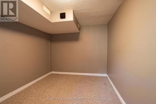 498 Sparling Crescent, Burlington (Shoreacres), ON - Indoor Photo Showing Other Room