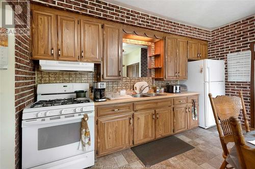 65 North Street, Amherstburg, ON - Indoor Photo Showing Kitchen With Double Sink