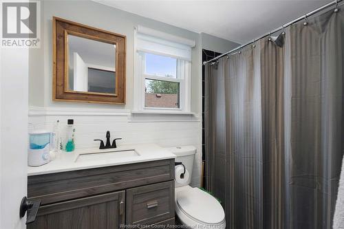 65 North Street, Amherstburg, ON - Indoor Photo Showing Bathroom