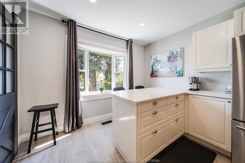 1362 Hall Avenue, Windsor, ON - Indoor Photo Showing Kitchen